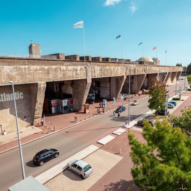 la-bases-sous-marine-de-saint-nazaire-crdti-v-bauza.jpg