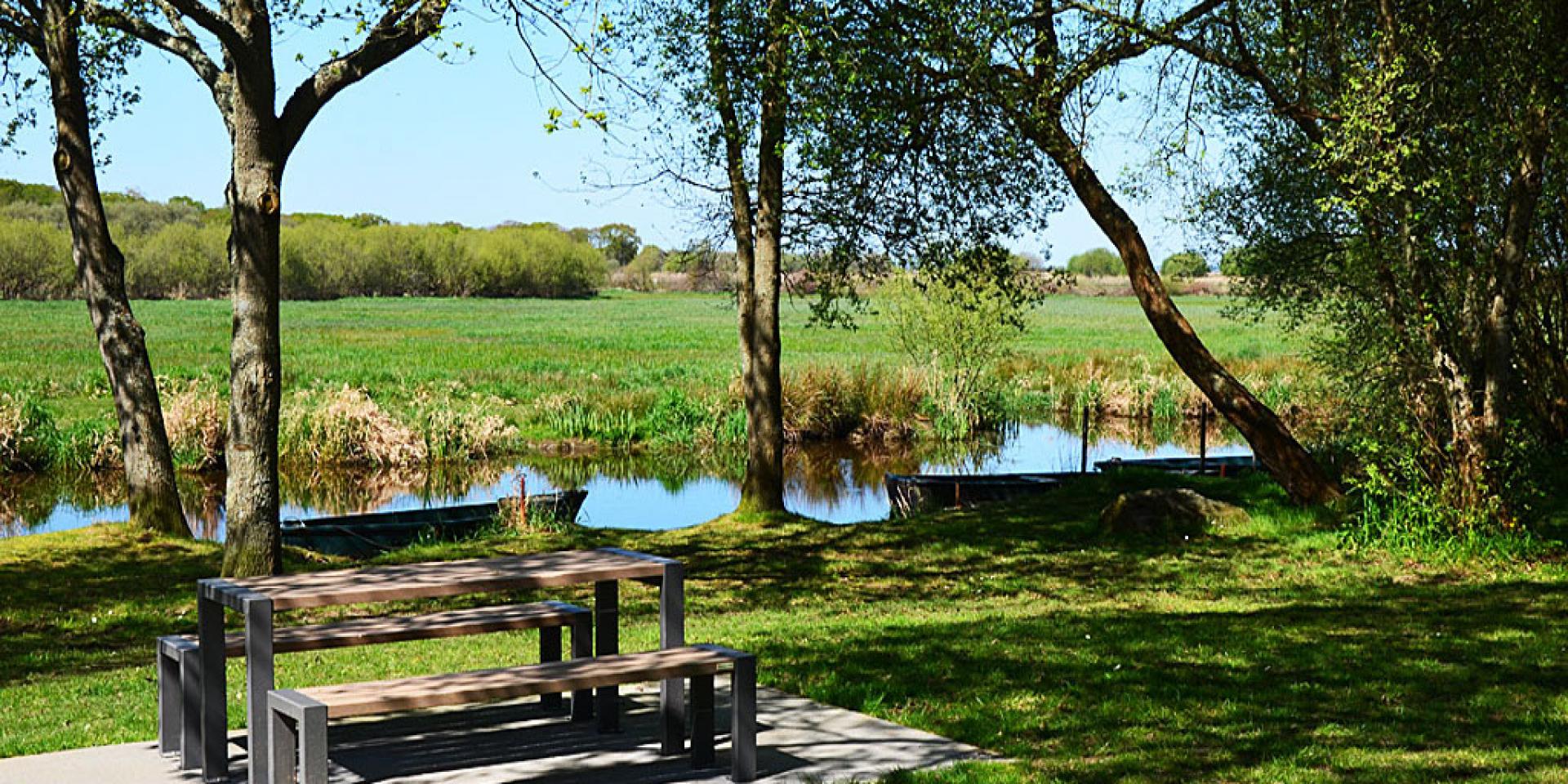 Aire de Pique Nique Port Du Vivier 2