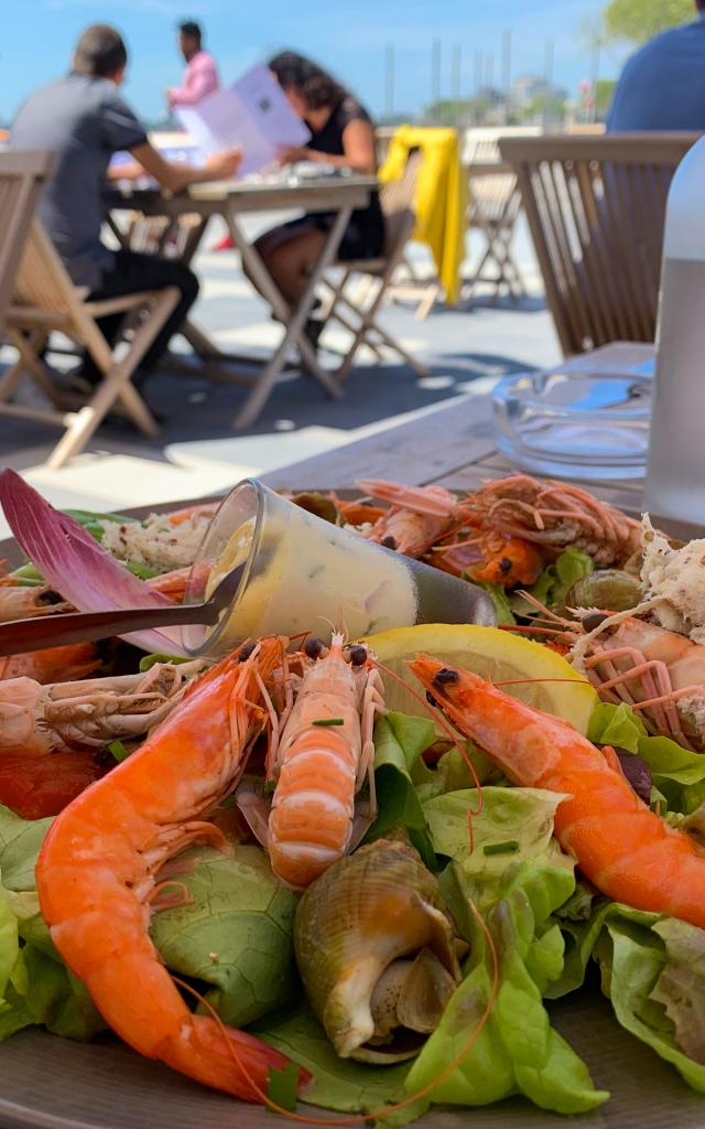 Restaurant sur le front de Saint-Nazaire