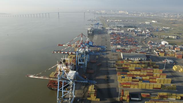 visite-port-nantes-st-nazaire-crdit-a-bocquel.jpg