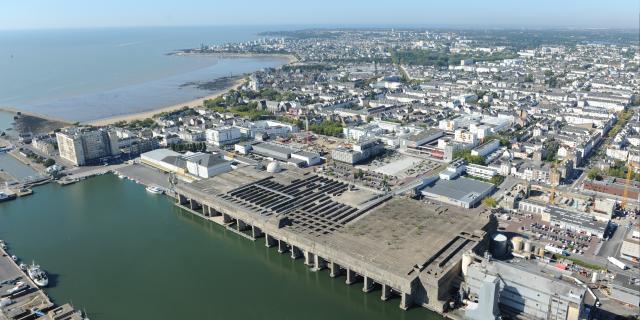 vue-arienne-base-sous-marine-de-st-nazaire-crdit-d-macel.jpg