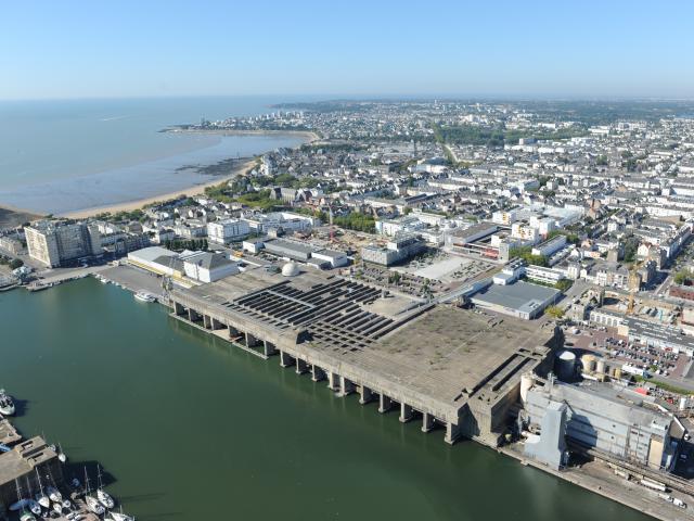 vue-arienne-base-sous-marine-de-st-nazaire-crdit-d-macel.jpg