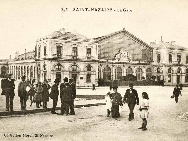 place-de-la-gare-au-debut-du-20e-sieclecollection-saint-nazaire-agglomeration-tourisme.jpg