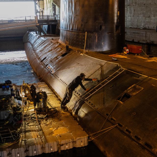 Travaux de restauration sur le sous-marin Espadon à Saint-Nazaire